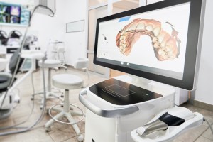 Intraoral Scanner and Monitor